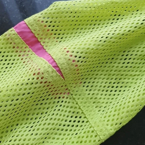 Beautiful Unisex Neon Windcheater Condition 9:10 - Picture 11 of 12